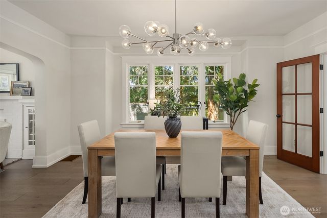 2442 6th W, Seattle, WA 98119
