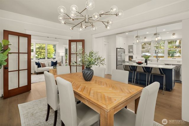 2442 6th W, Seattle, WA 98119