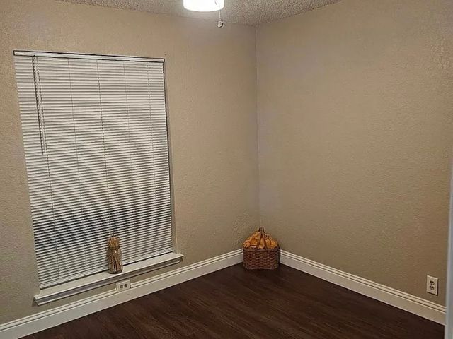 1700 Audra Lane, Denton, TX 76209