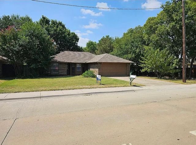 1700 Audra Lane, Denton, TX 76209