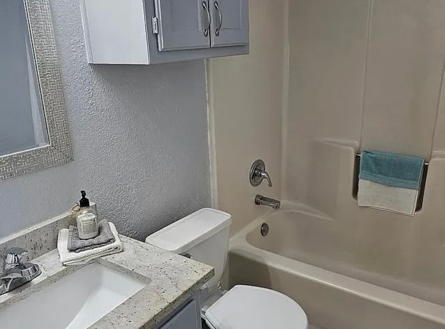 1700 Audra Lane, Denton, TX 76209