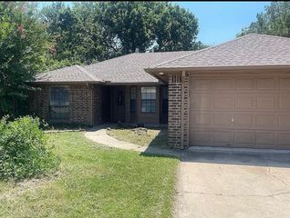 1700 Audra Lane, Denton, TX 76209