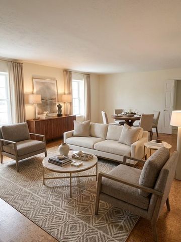 359 N Post Oak Lane 318, Houston, TX 77024