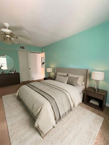 359 N Post Oak Lane 318, Houston, TX 77024