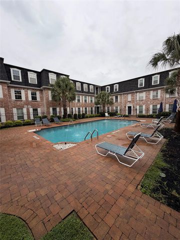 359 N Post Oak Lane 318, Houston, TX 77024