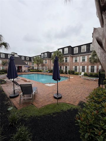 359 N Post Oak Lane 318, Houston, TX 77024