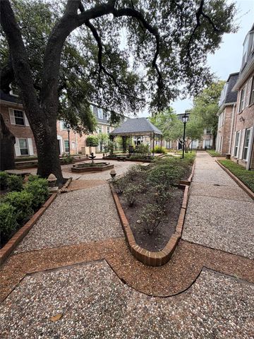 359 N Post Oak Lane 318, Houston, TX 77024