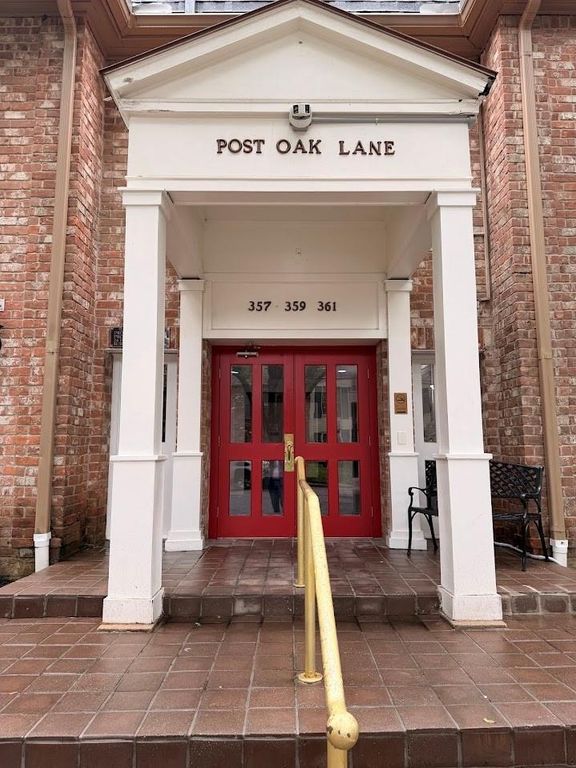 359 N Post Oak Lane 318, Houston, TX 77024