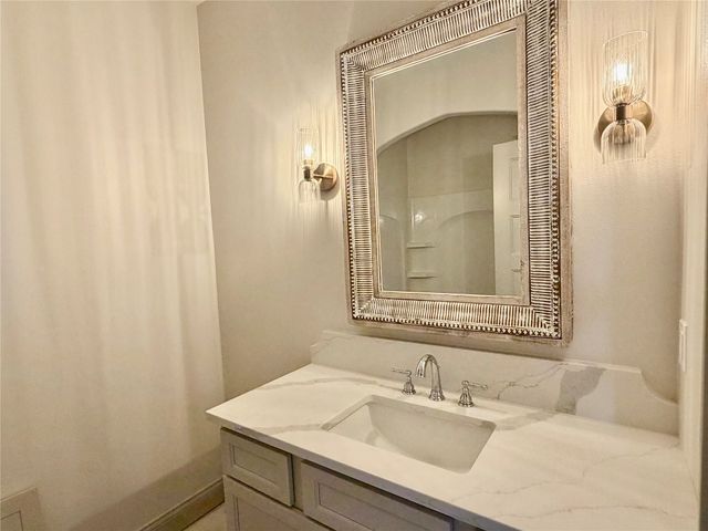 2916 NW 27th Court, Ankeny, IA 50023