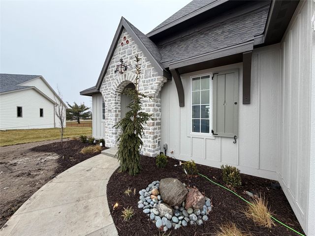 2916 NW 27th Court, Ankeny, IA 50023