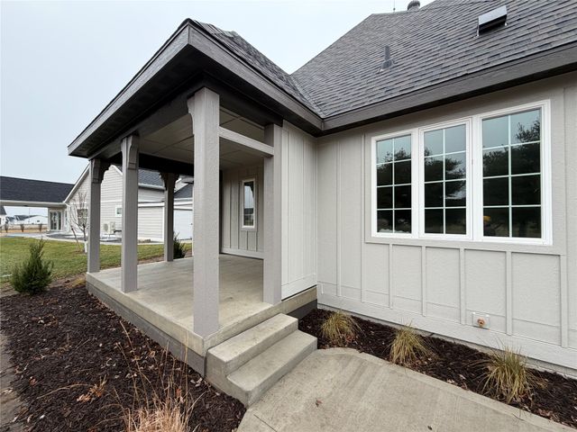 2916 NW 27th Court, Ankeny, IA 50023