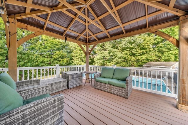 17 Nowell Street, Saugus, MA 01906