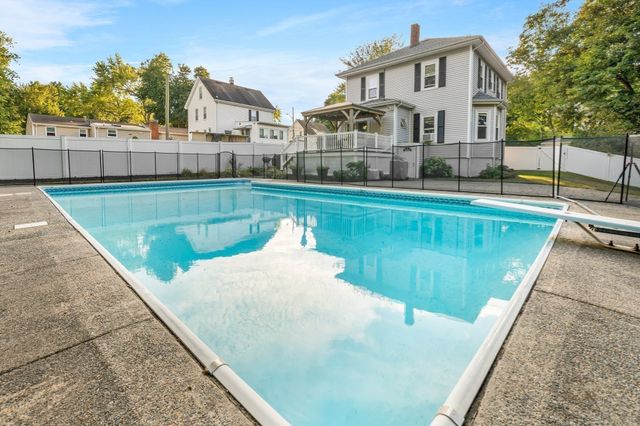 17 Nowell Street, Saugus, MA 01906
