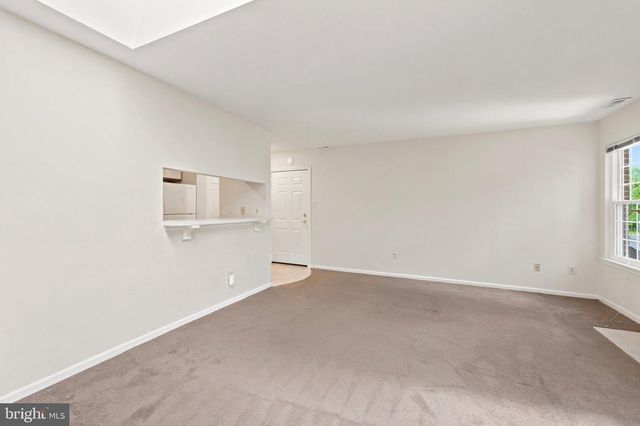 502 DIAMOND DR, Newtown, PA 18940