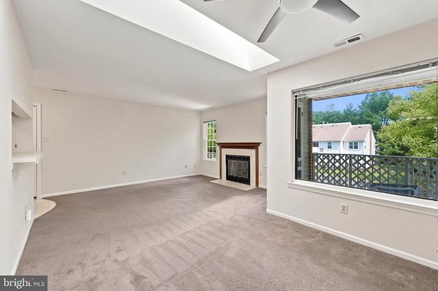 502 DIAMOND DR, Newtown, PA 18940