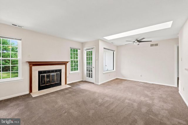 502 DIAMOND DR, Newtown, PA 18940