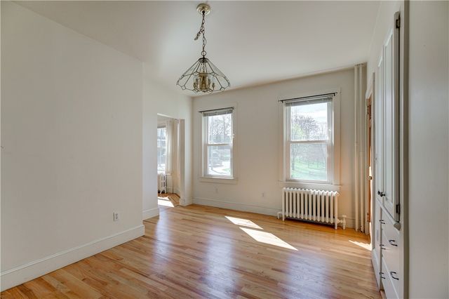 577 Spring Street, Newport, RI 02840