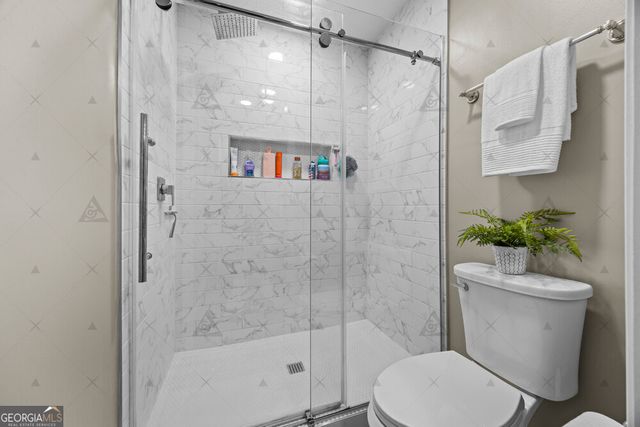 2464 Fisk Falls Drive, Braselton, GA 30517