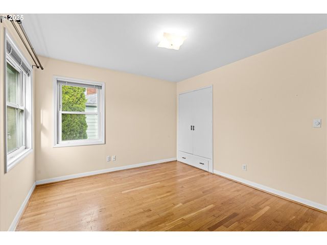 4922 Se 51ST Ave, Portland, OR 97206