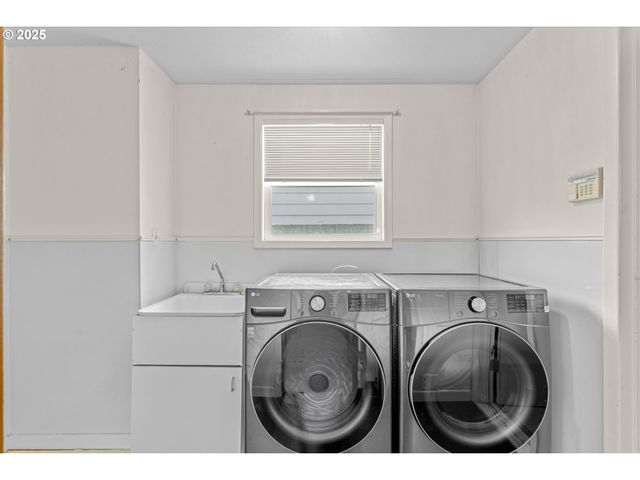 4922 Se 51ST Ave, Portland, OR 97206