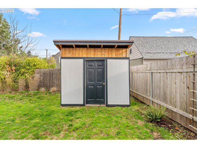 4922 Se 51ST Ave, Portland, OR 97206