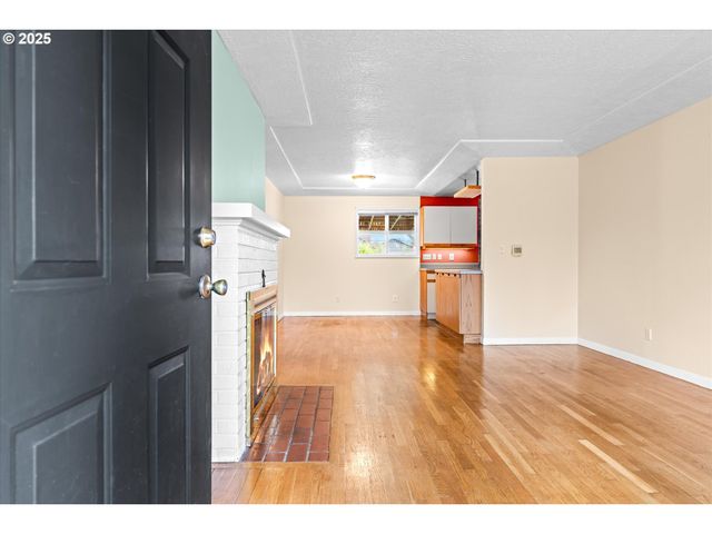 4922 Se 51ST Ave, Portland, OR 97206