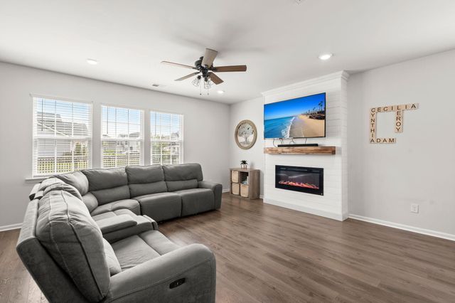 300 Blue Shadows Court, Summerville, SC 29486