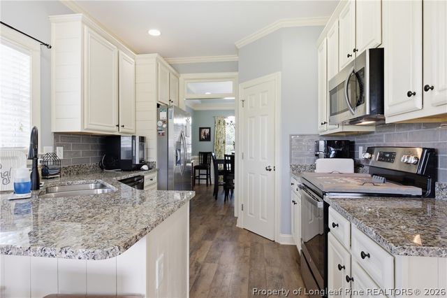 3916 Barclay Way, Wade, NC 28395
