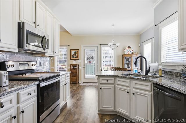 3916 Barclay Way, Wade, NC 28395