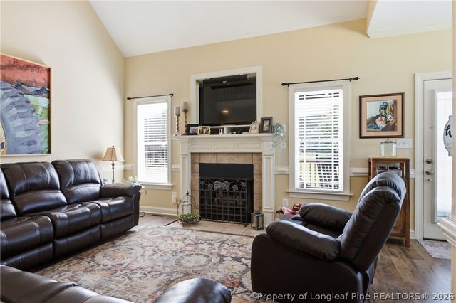3916 Barclay Way, Wade, NC 28395