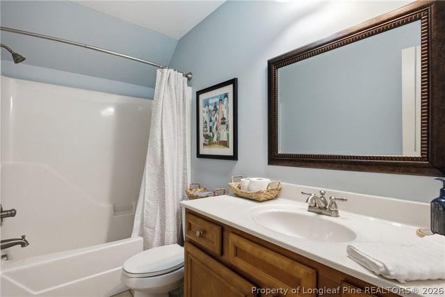 3916 Barclay Way, Wade, NC 28395
