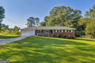 2649 Lake Harbin Road, Morrow, GA 30260