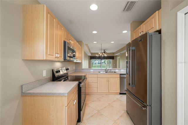 1295 SAXONY CIRCLE 2106, Punta Gorda, FL 33983