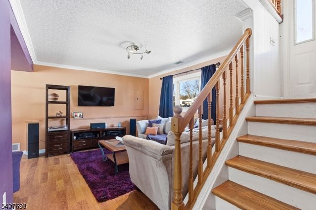 5 Downstream Dr, Mount Olive Twp., NJ 07836