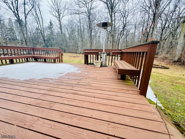 5 Downstream Dr, Mount Olive Twp., NJ 07836