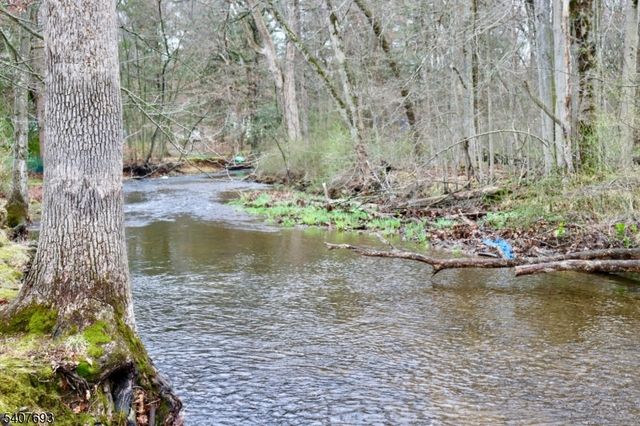 5 Downstream Dr, Mount Olive Twp., NJ 07836