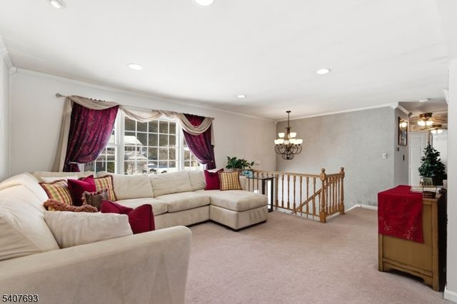 5 Downstream Dr, Mount Olive Twp., NJ 07836