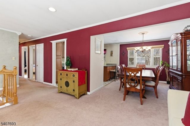 5 Downstream Dr, Mount Olive Twp., NJ 07836