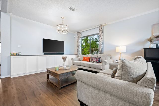 2113 Carriage Hill, Denton, TX 76207