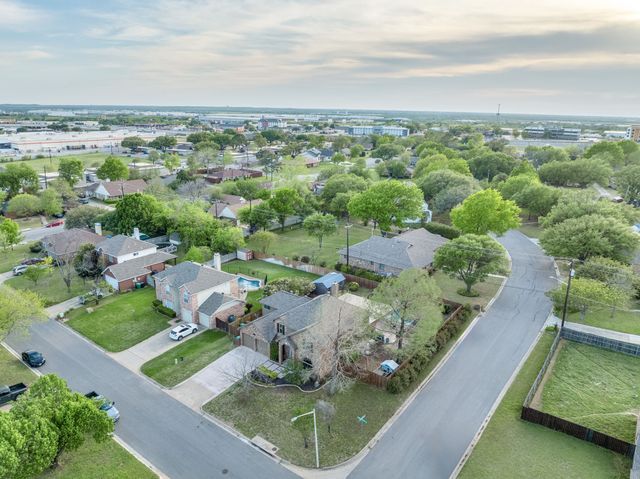 2113 Carriage Hill, Denton, TX 76207