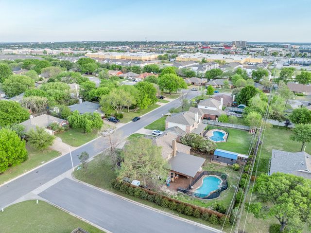 2113 Carriage Hill, Denton, TX 76207