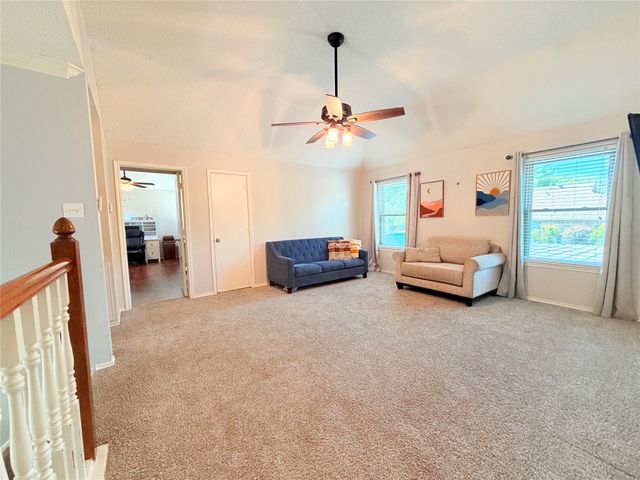 2113 Carriage Hill, Denton, TX 76207