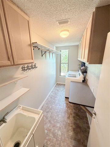 2113 Carriage Hill, Denton, TX 76207