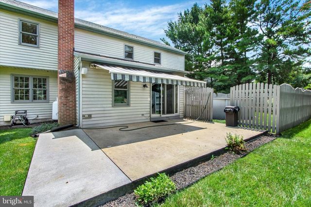 7 KINGSTON CT, Brownstown, PA 17508