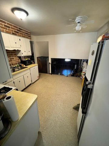 14238 S Manistee Avenue, Burnham, IL 60633
