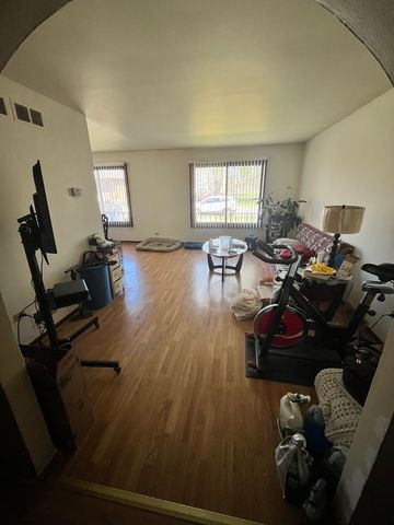 14238 S Manistee Avenue, Burnham, IL 60633