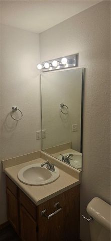 1983 Razorback Road 4, Fayetteville, AR 72701