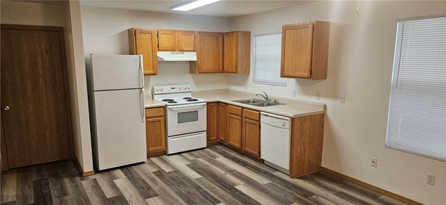 1983 Razorback Road 4, Fayetteville, AR 72701