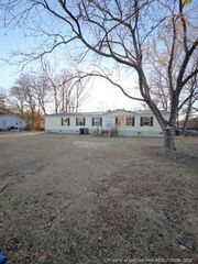 2524 Carriage Road, Fayetteville, NC 28312