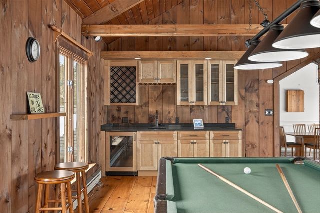 102 Nashawena St, Falmouth, MA 02540